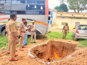 मलपुरा पुलिस ने 32 मुकदमों में बरामद 750 लीटर अवैध शराब कराई नष्ट, ‘ऑपरेशन क्लीन-03’ के तहत हुई कार्रवाई