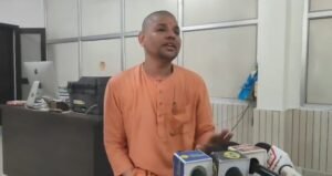 बाल योगी ने विधायक चौधरी बाबूलाल से मांगी माफी, बोले- भावनाओं में बहकर गलत बोल गए